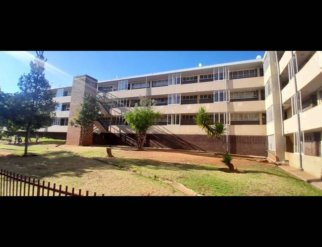 3 BEDROOM APARTMENT FOR SALE IN FLORIDA